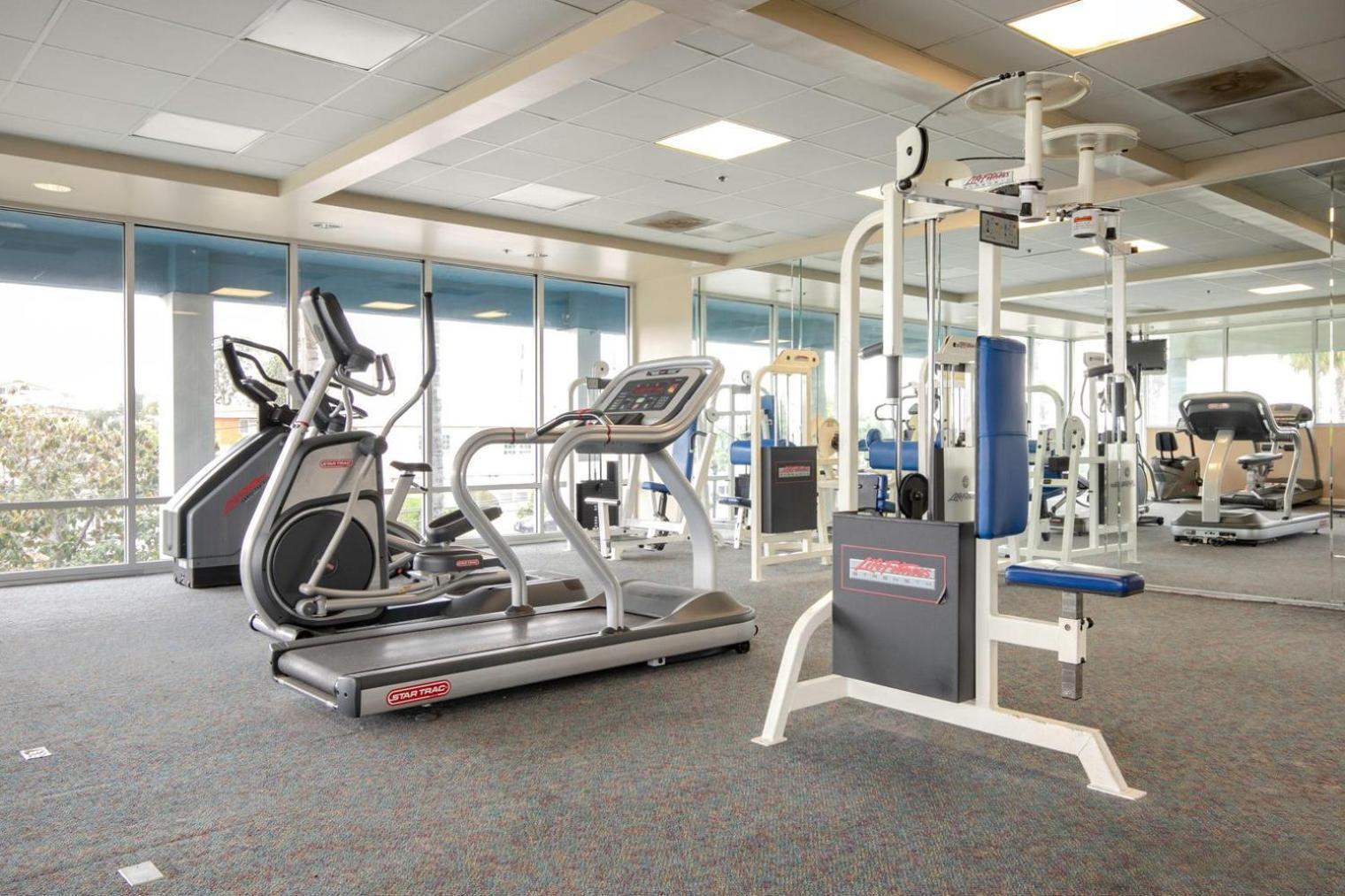 Westside 1br W Pool Gym Bball Tennis Courts Lax-85 Appartement *